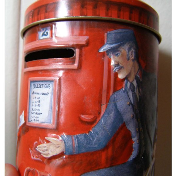 Vintage Churchhill's of London Heritage of England Post Box Candy Tin Coin Bank - Picture 3 of 7